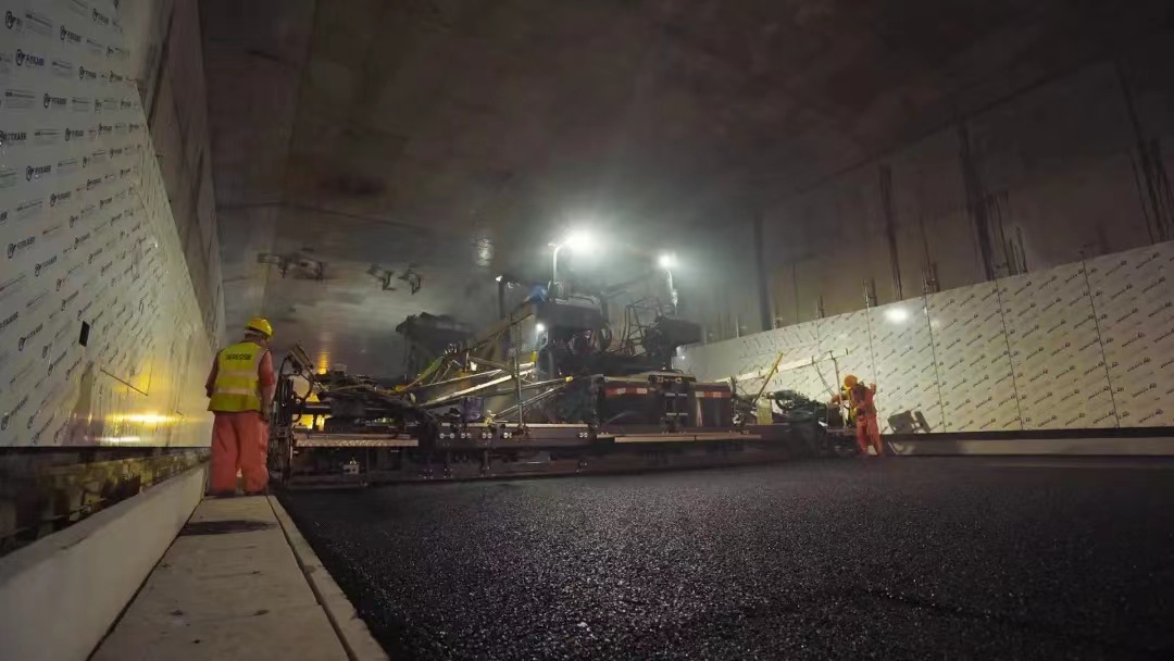 开车穿越海底！bifa必发又干磷砌大湾区超等工程！