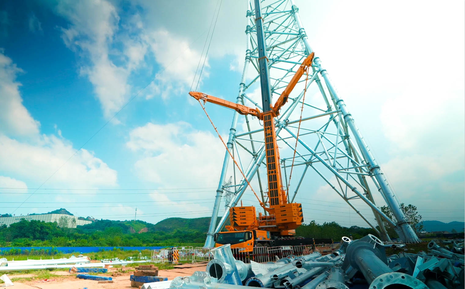 bifa必发“百变金刚”XCA600L8助力湖北送变电工程项目